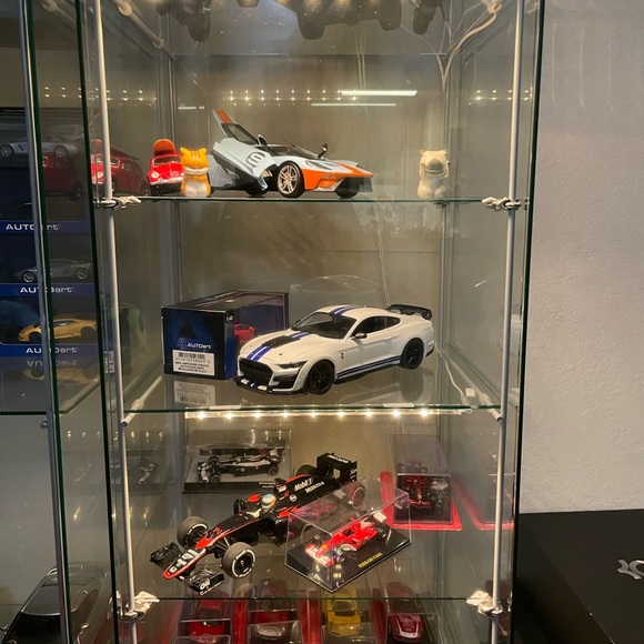 🏎️ Model Diecast Lamborghini Huracan -Auto Art - scale 1:43- metallic Red - Picture 6 of 8